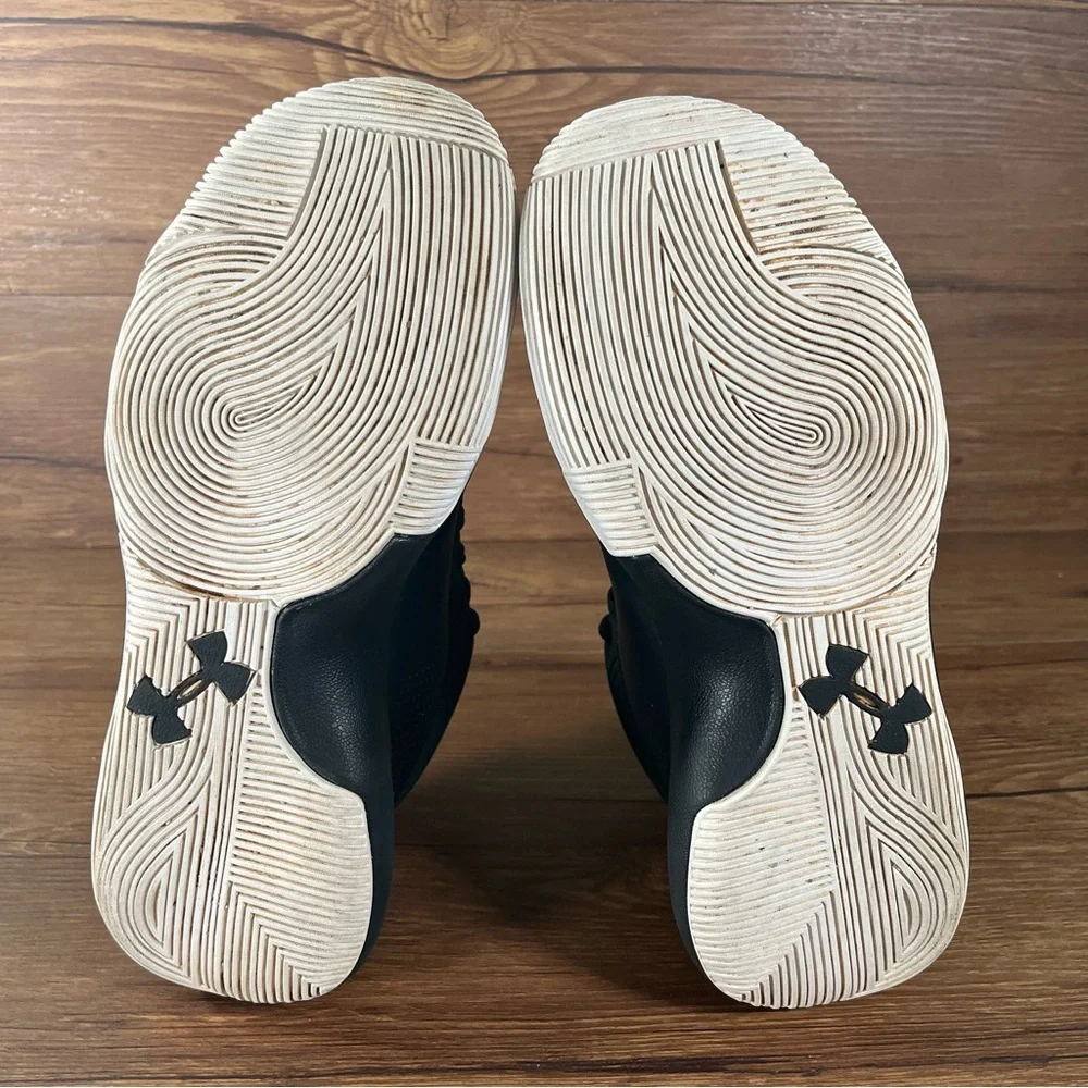 Under Armour ships within